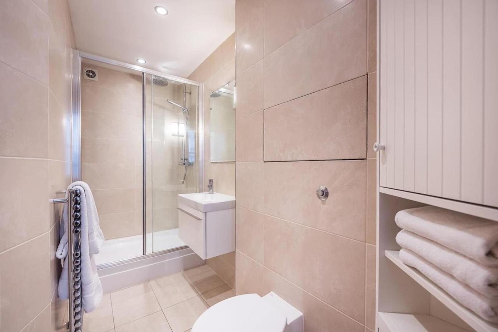 Fantastic 1 Bedroom Flat Leicester Square West End London Bagian luar foto